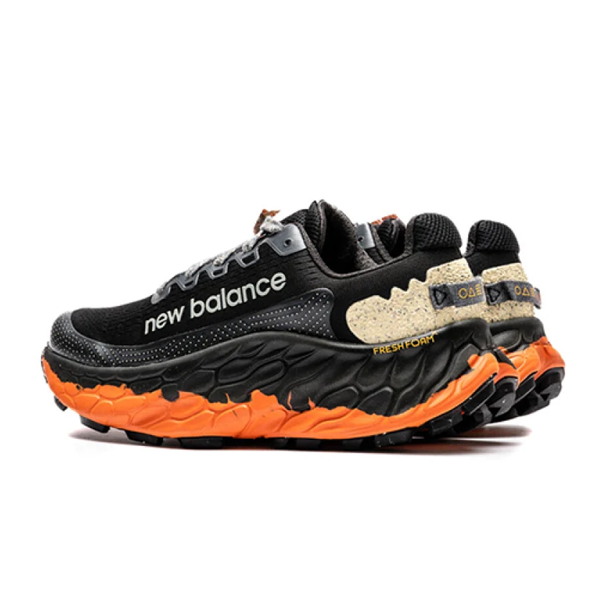 New Balance Fresh Foam Trail More V3 - Black Orange