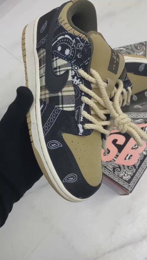 Nike SB Dunk Low Travis Scott